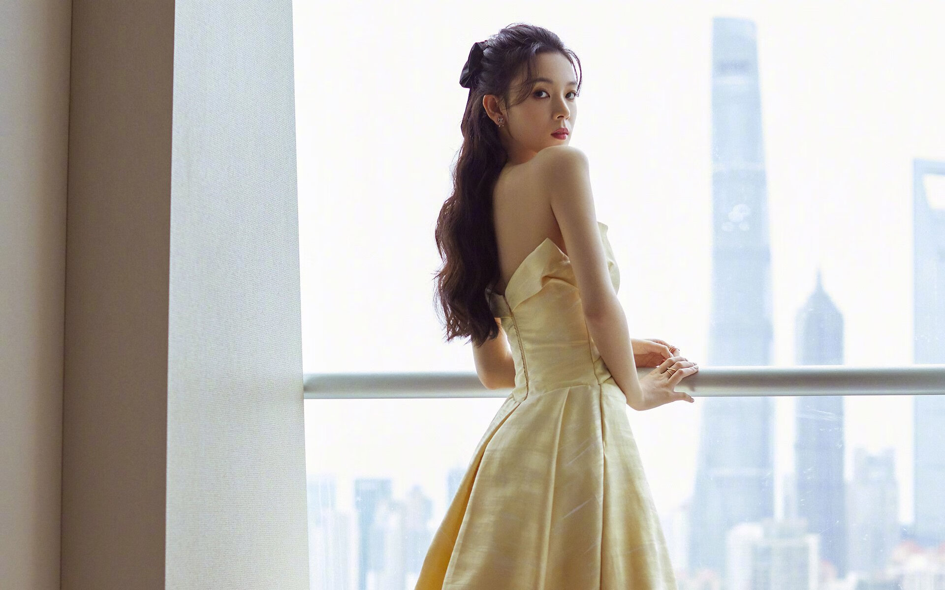 绿茵场与外交场，当迪巴拉节奏突破卡塔尔封锁