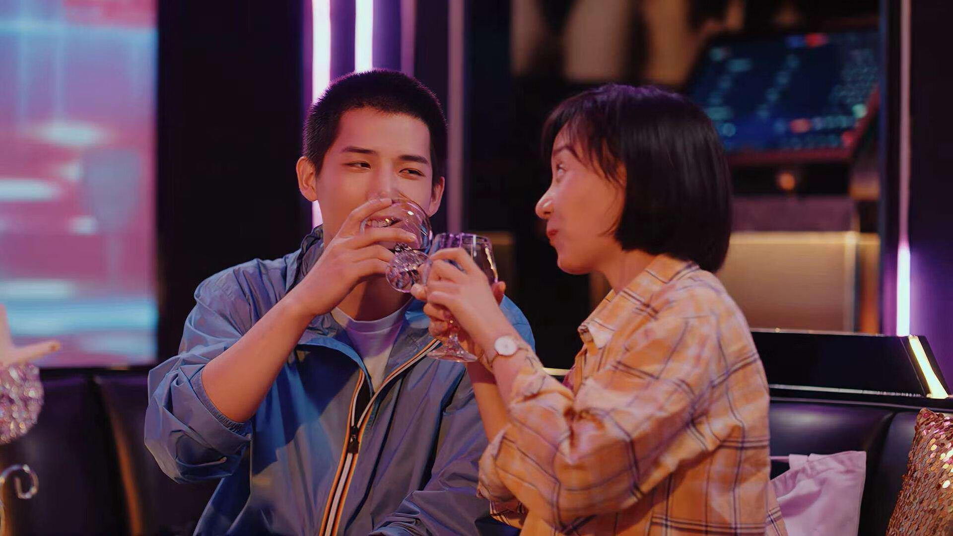 开云体育中国-冷雨夜掀翻银河战舰,厄瓜多尔奇迹背后,无名英雄帕尔默的封神之战