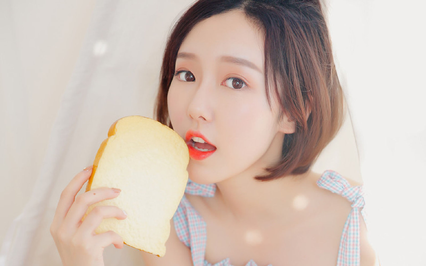 生死时速,巴萨抢七点球绝杀,淘汰赛惊险过关洪都拉斯